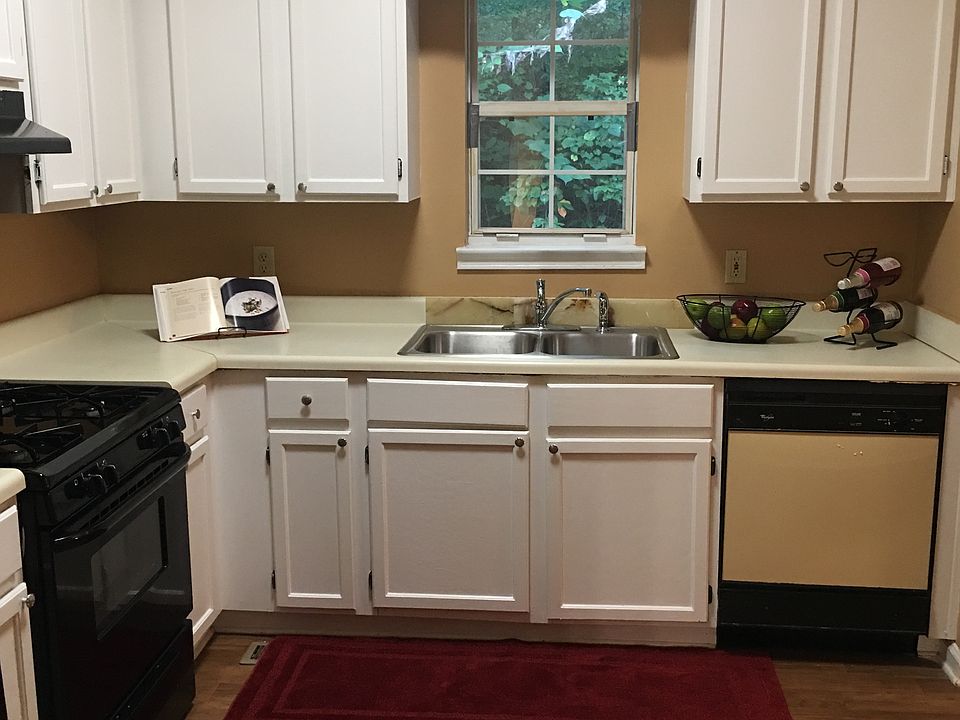 2nd image of 3837 Greenbrook Dr