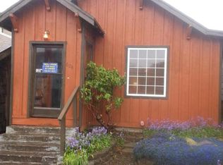 624 SW 2nd St, Newport, OR 97365