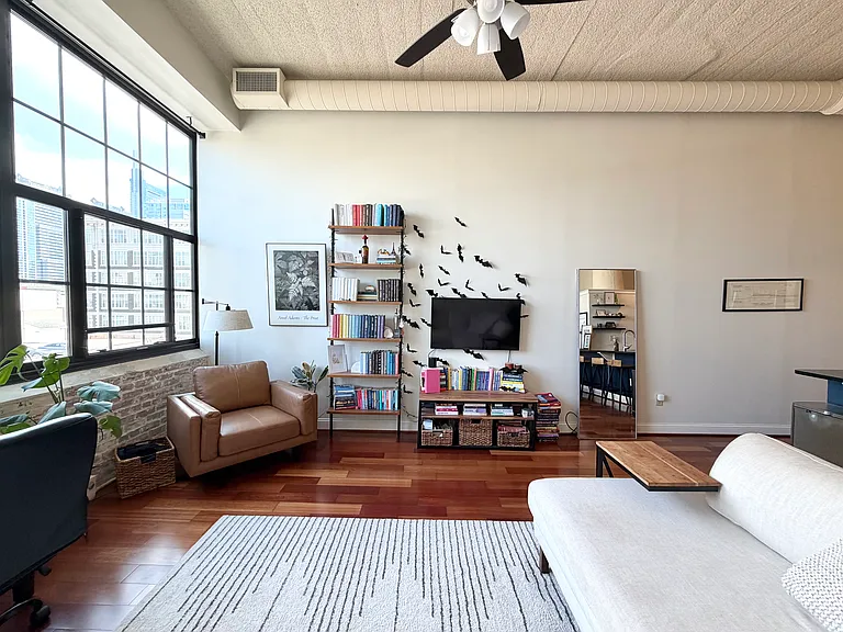 2429 Locust St #616 — Photo 10