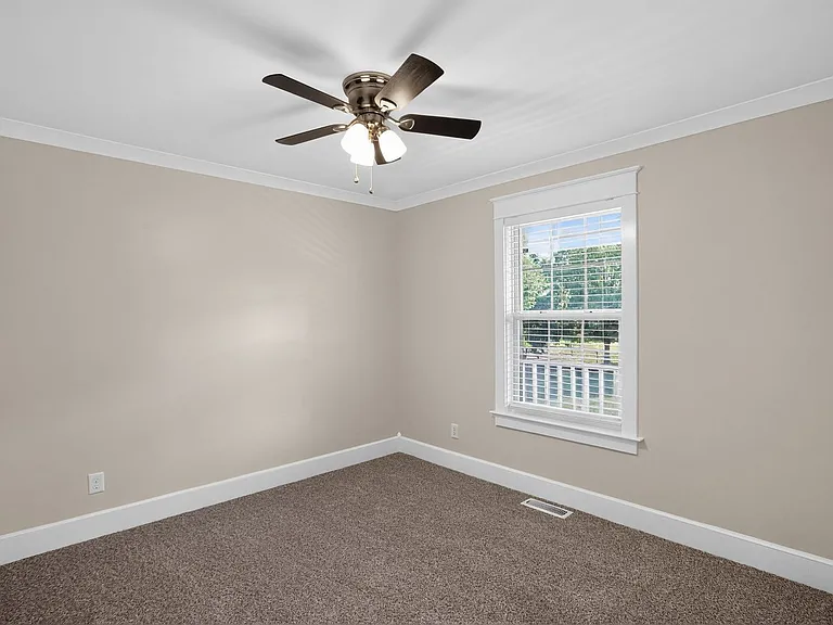 11880 Provident Dr — Photo 13