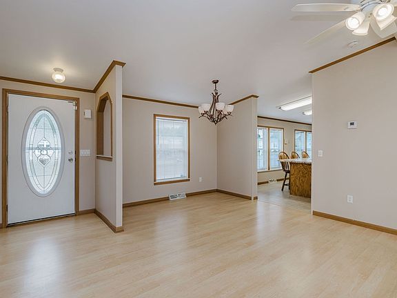 5th image of 172 Bumila Dr