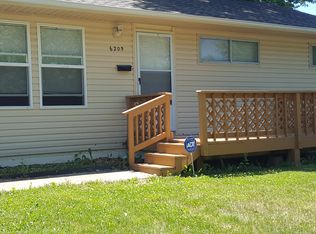 6205 E 149th St, Grandview, MO 64030