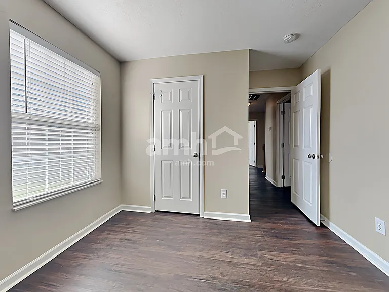 4449 Oakbank Ln — Photo 14