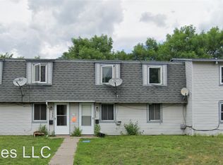 235 26th Ave NE, Minneapolis, MN 55418