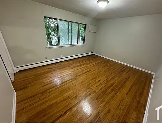 93 Mount Vernon Ave #8 — Photo 2