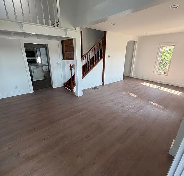 35 Elm St — Photo 8