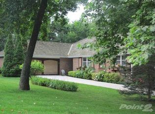8419 Oakmont Dr, Nixa, MO 65714