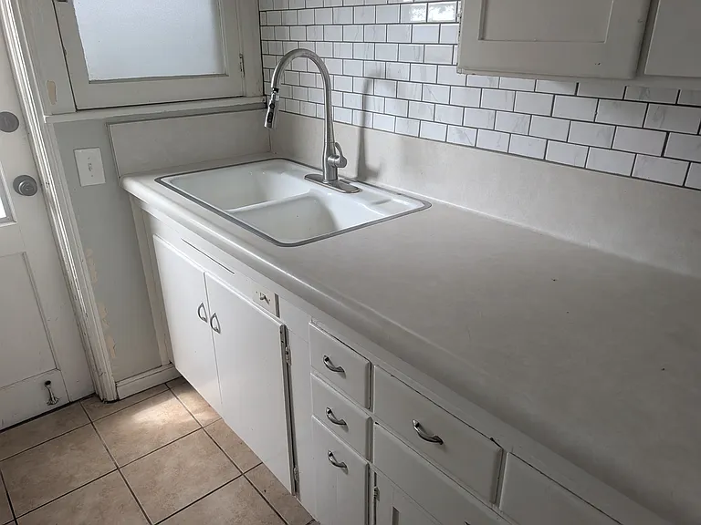 333 1/2 Carroll Park W — Photo 5