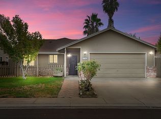 2748 Lindbrook Dr, Riverbank, CA 95367