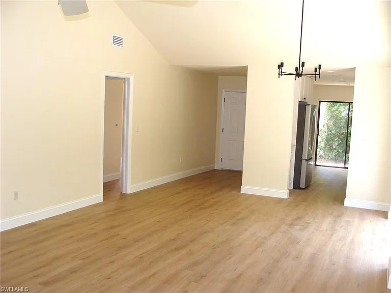 857 Reef Point Cir — Photo 8