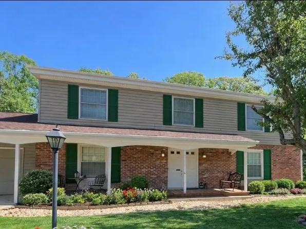 166 Southdown Dr, Chesterfield, MO 63017