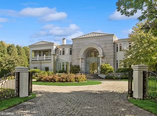 1755 Braeside Ln, Northbrook, IL