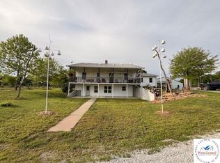 10496 Soles Rd, Windsor, MO 65360