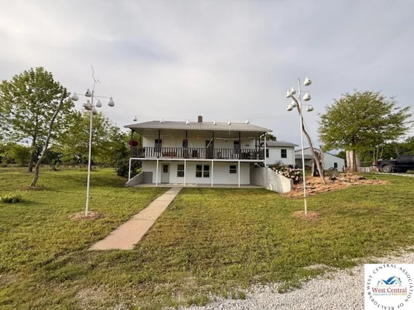 10496 Soles Rd, Windsor, MO 65360