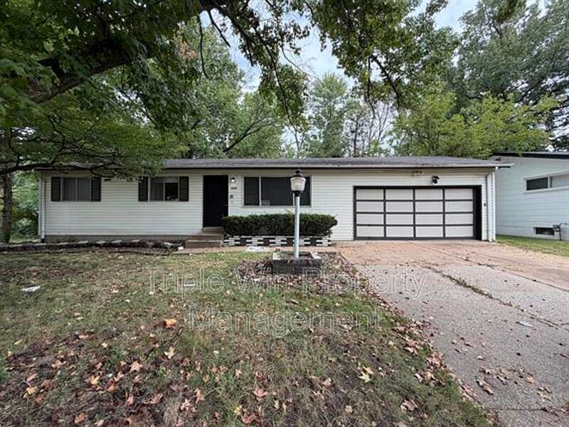 1st image of 1439 Widefields Ln