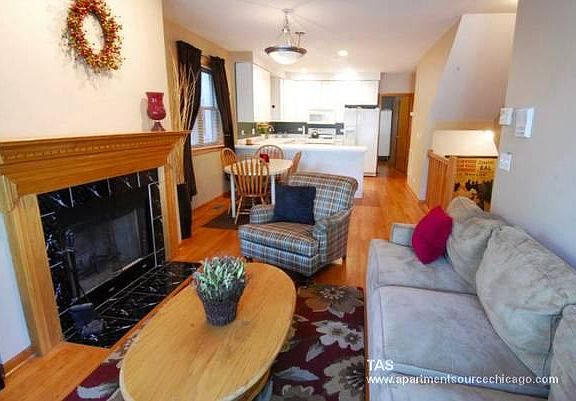 4th image of 3332 N Damen Ave