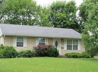 507 Candlewick Rd, Waterloo, IA 50703