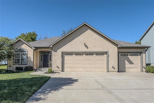 1st image of 3404 N 128th St