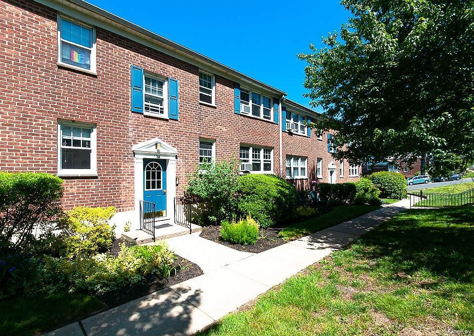 1st image of 133 Columbus Ave APT 1B