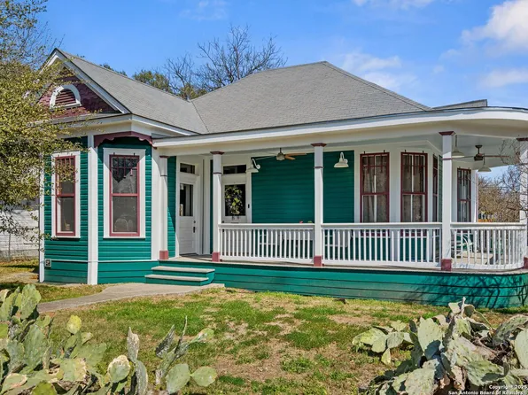 323 DEVINE ST, San Antonio, TX 78210