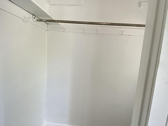 3rd image of 1326 Phelps Ave #2
