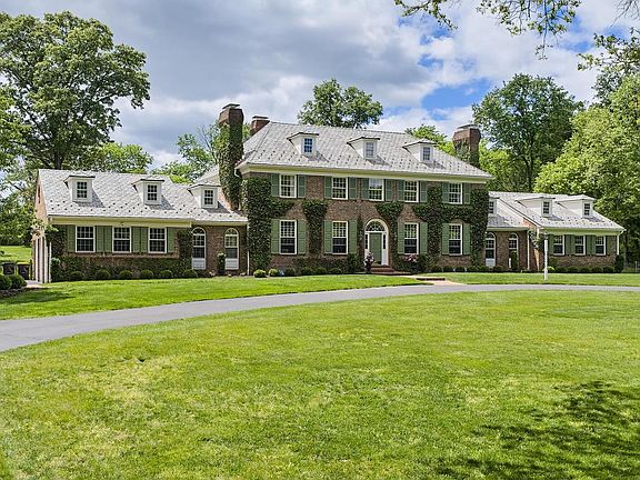 2nd image of 4 Woodland Rd