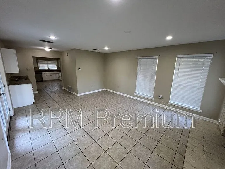 3280 Crestaire Dr — Photo 8