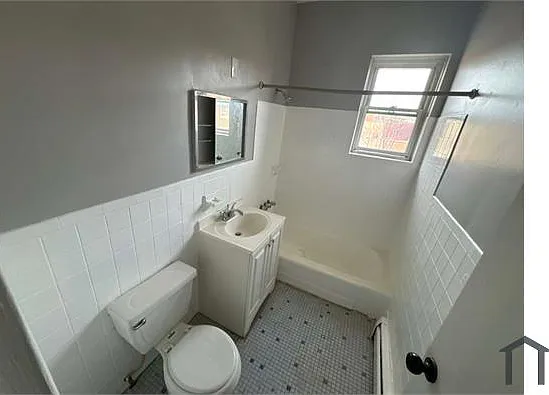 605 Nye Ave #B5 — Photo 4