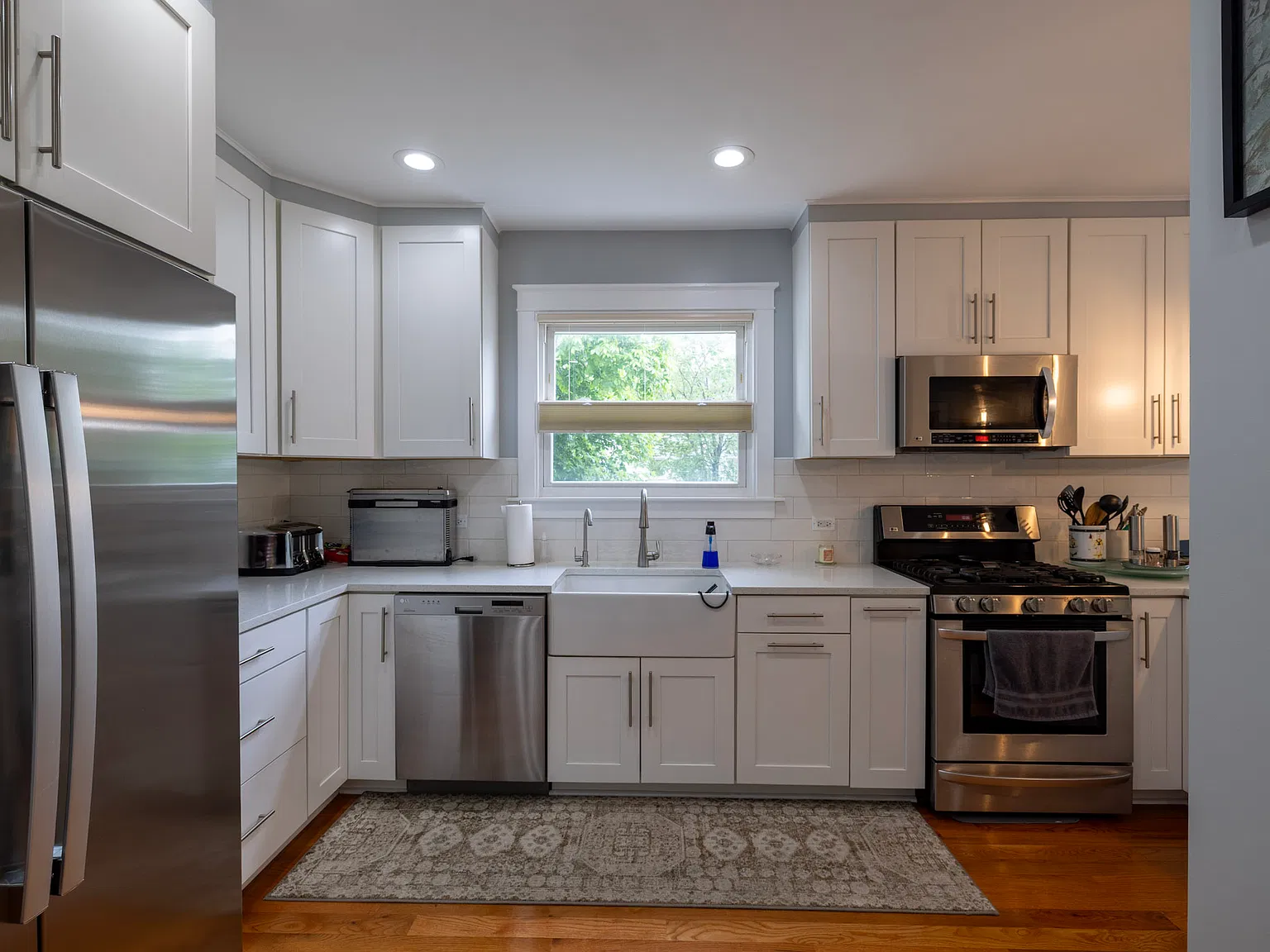 2 bed, $2,300 — Photo 1