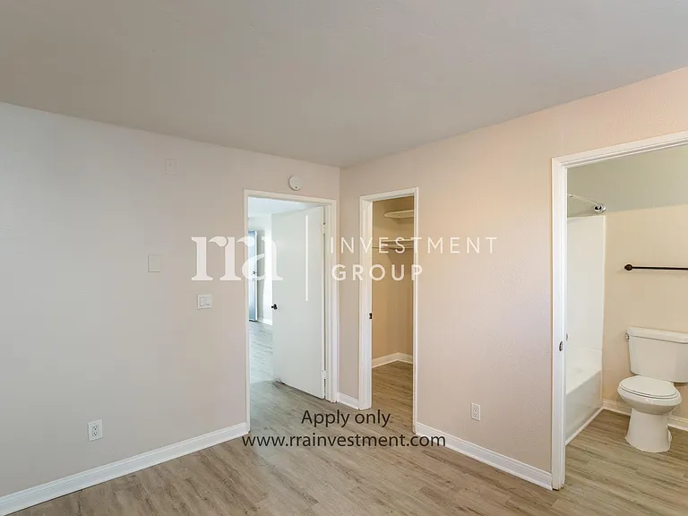 2411 Adams Ave #23 — Photo 14