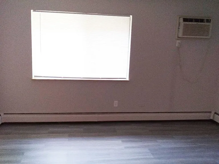 3033 Clifton Ave — Photo 2