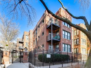 1136 W Pratt Blvd APT 2S, Chicago, IL 60626
