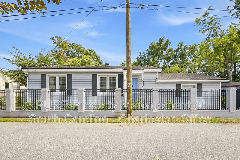 1st image of 1133 Brody Ave