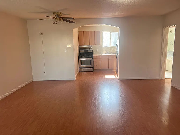 5350 Russell Avenue — Photo 13