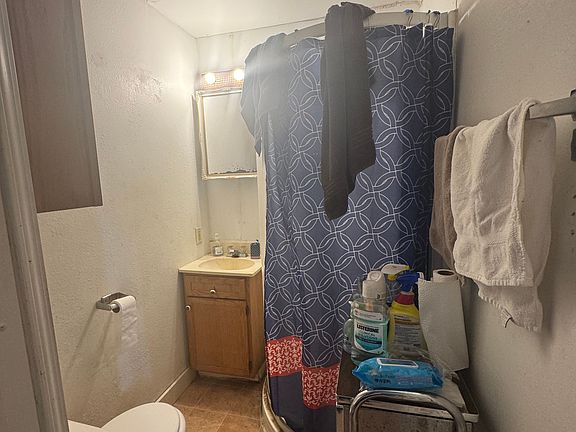 5th image of 317 N Dewey St Unit 2