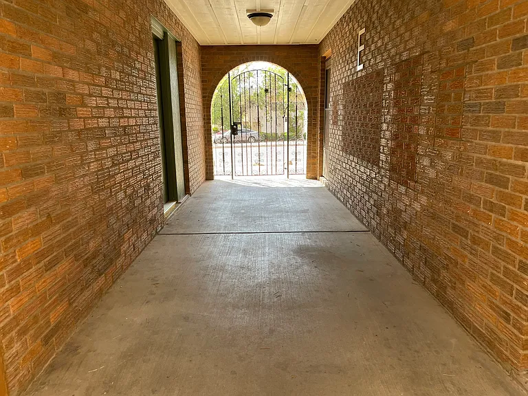 Grandview — Photo 6