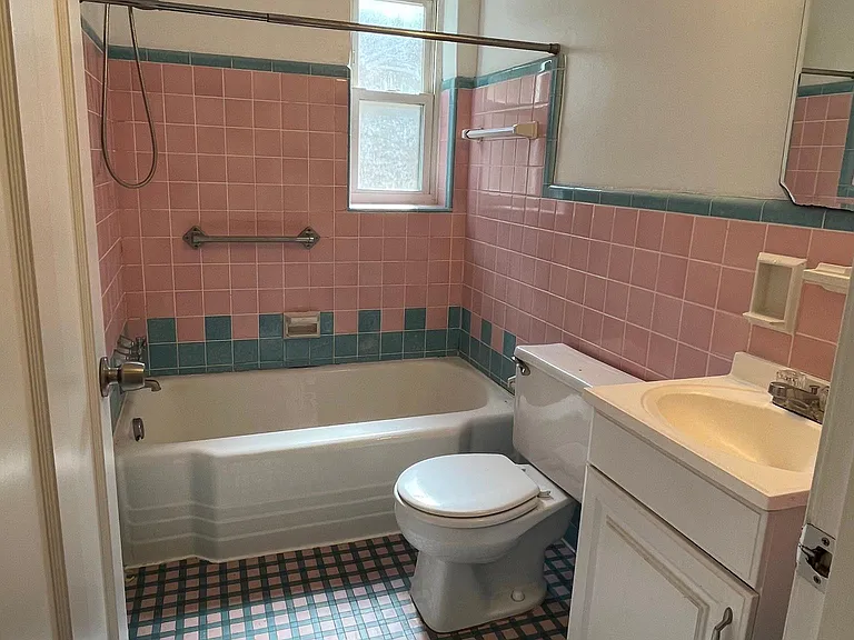 4018 Paxton Ave — Photo 9