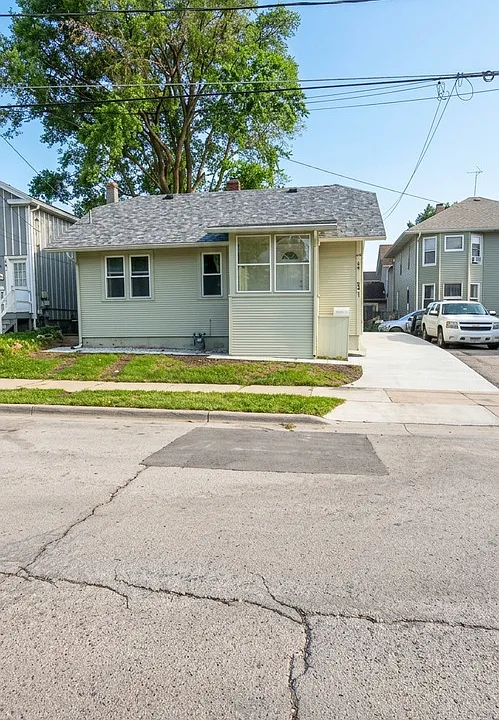 257 Franklin Blvd