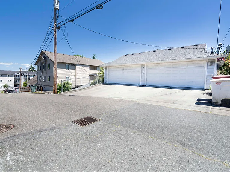 3716 Rucker Ave — Photo 15