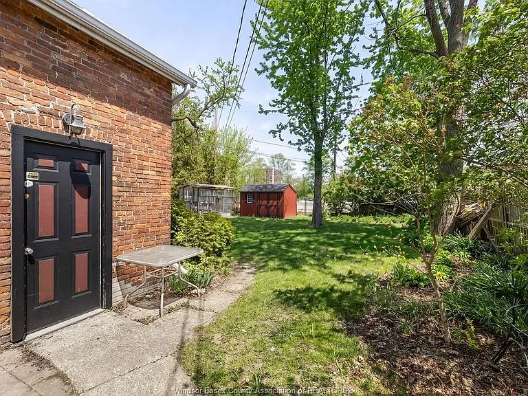 274 Crawford Ave — Photo 47