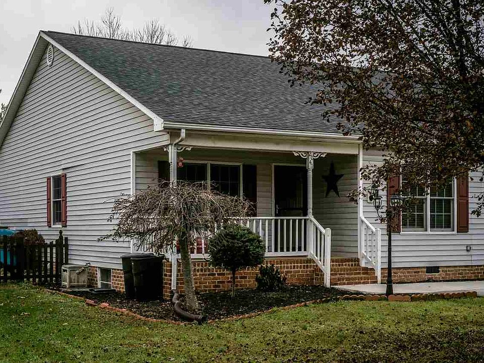 1st image of 2626 Greenport Dr