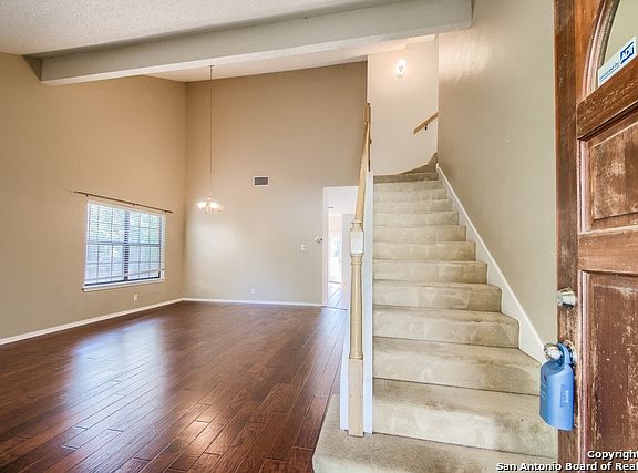 4th image of 5802 Woodridge Oaks