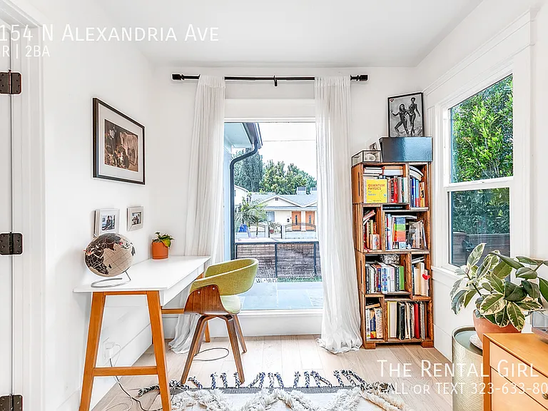 1154 N Alexandria Ave — Photo 6
