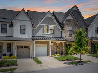 1556 Nickelby Pl, Thompsons Station, TN 37179