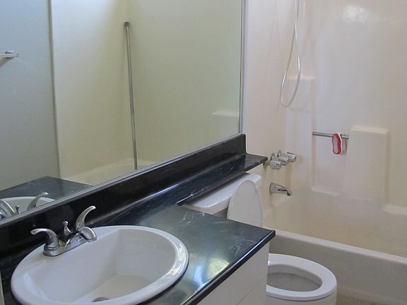3rd image of 10205 Samoa Ave APT 205