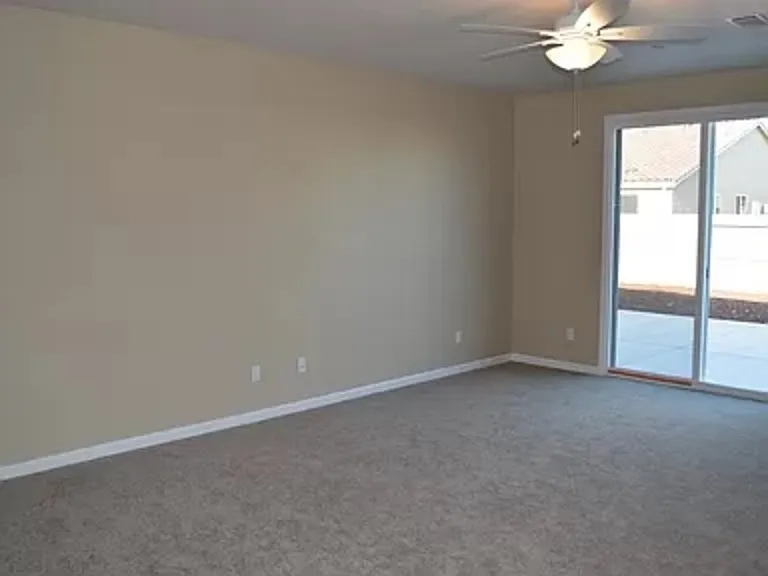 4450 Lacy Ln — Photo 7