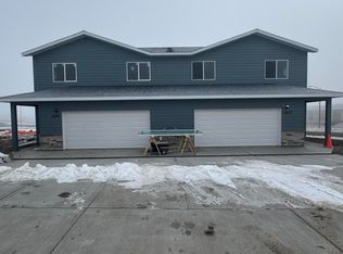 2906 30th Ave W, Williston, ND 58801