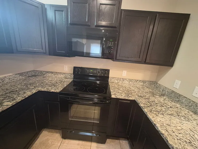 6858 Lakeview Dr #101 — Photo 8
