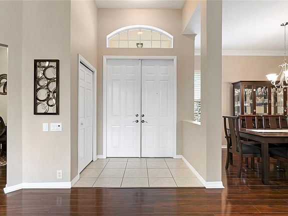 3rd image of 10224 Garden Alcove Dr