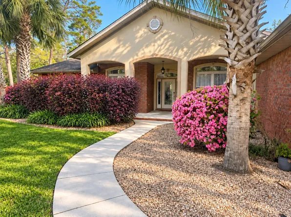 6632 Codell St, Navarre, FL 32566